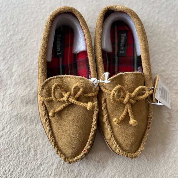NWT Genuine Suede Moccasin Slippers 7 - Picture 4 of 14